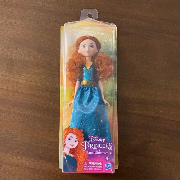 NEW Disney Princess Royal Shimmer Merida Doll (packaging damaged) - Picture 1 of 5